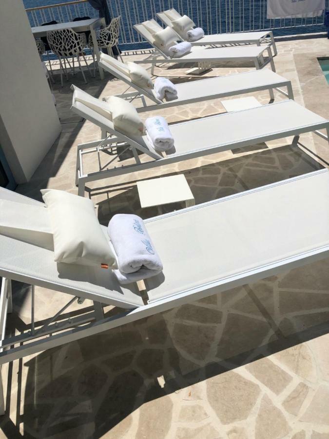 Villa Beline Direct Aan Zee, Verwarmd Zwembad En Sauna Tribanj-Kruscica Exterior photo
