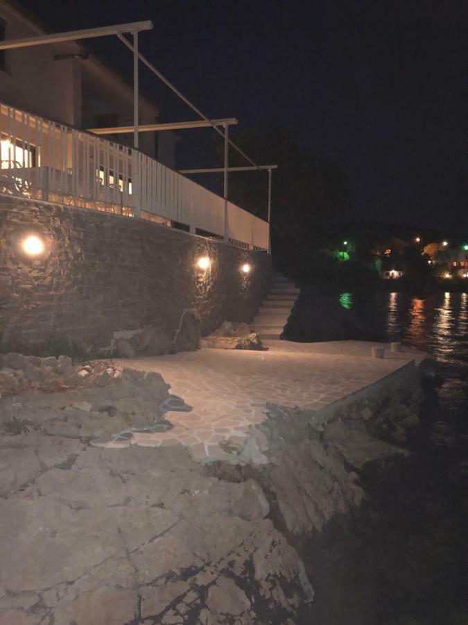 Villa Beline Direct Aan Zee, Verwarmd Zwembad En Sauna Tribanj-Kruscica Exterior photo