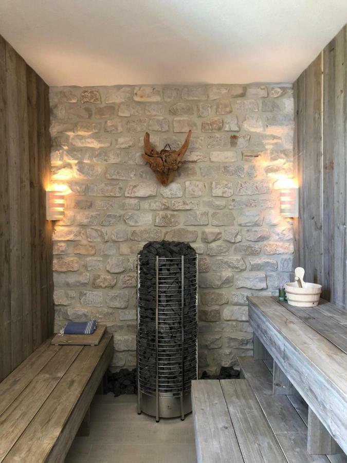 Villa Beline Direct Aan Zee, Verwarmd Zwembad En Sauna Tribanj-Kruscica Exterior photo